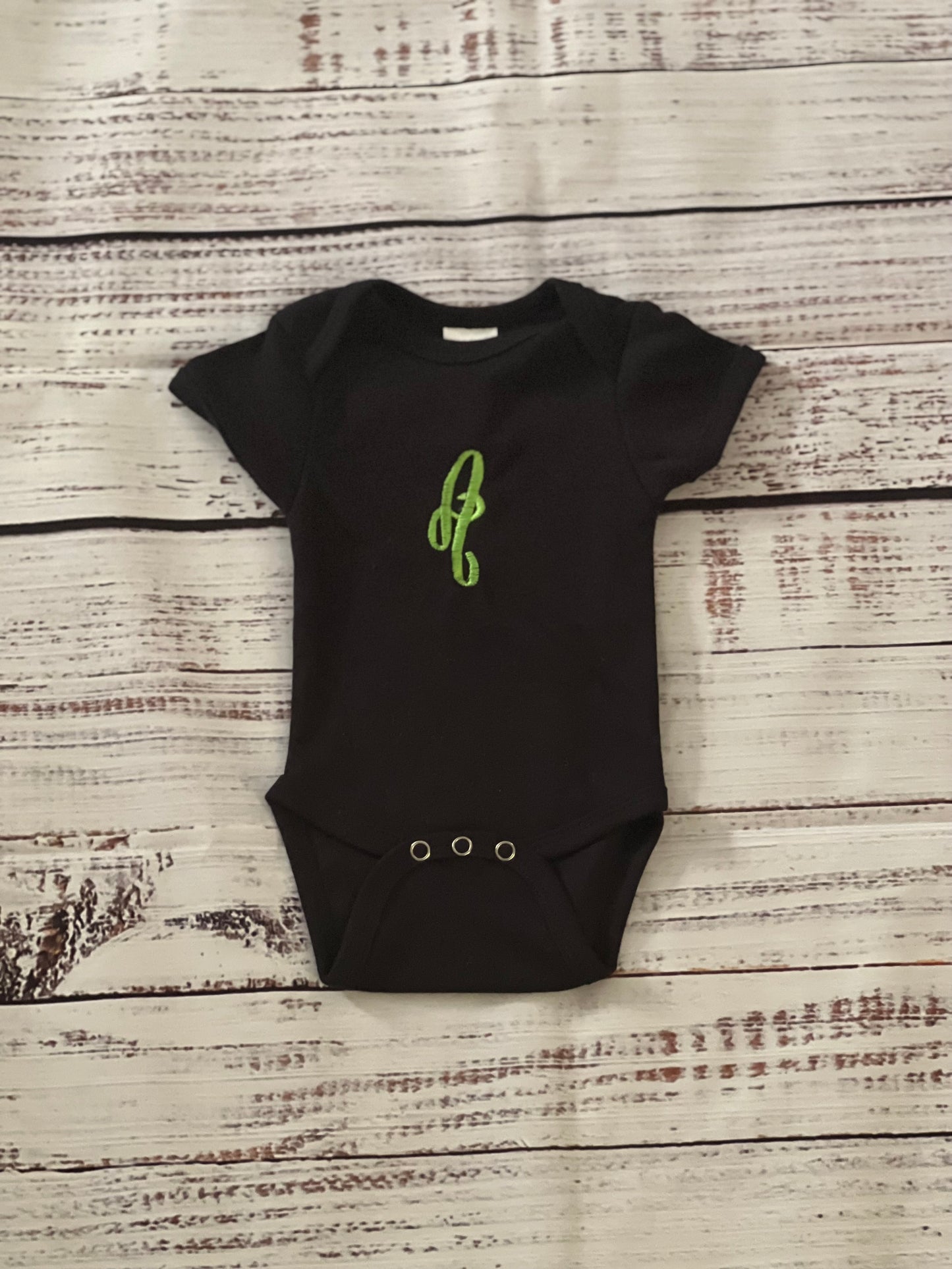 INFANT PERSONALIZED INITIAL ONESIE